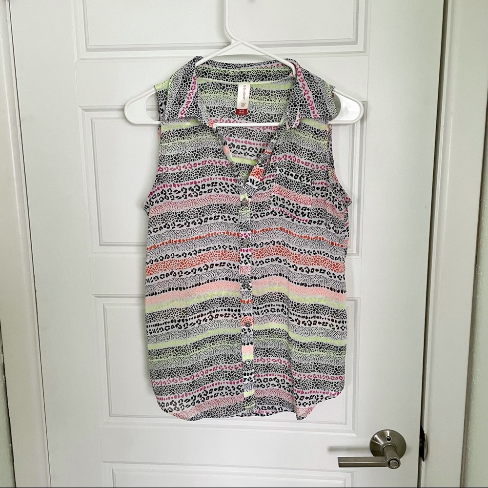 ❌3 for $10 ❌ Sleeveless top